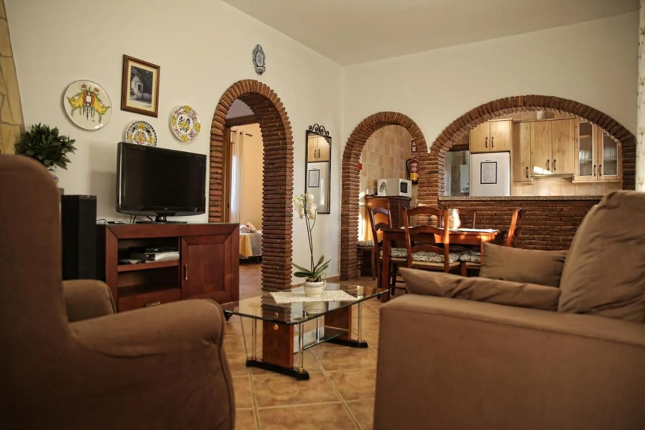 Casa Rural Tipica Andaluza, Wifi,Piscina, Barbacoa, Aire Acondicionado, 5Min Centros Alhaurín el Grande Séjour à la campagne